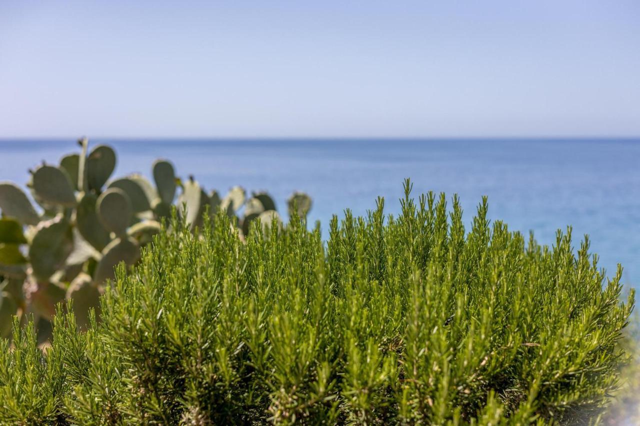 La Terrazza Sul Mare Villa Magomadas Екстериор снимка