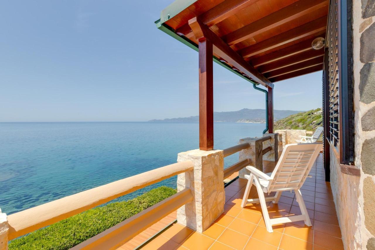 La Terrazza Sul Mare Villa Magomadas Екстериор снимка